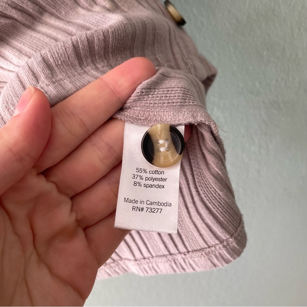 DONATED——Mudd | Light Pink Ribbed Faux Button Tank Top - Picture 4 of 7